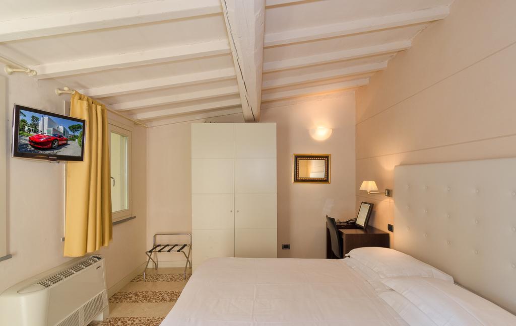 Hotel Novecento Піза Екстер'єр фото