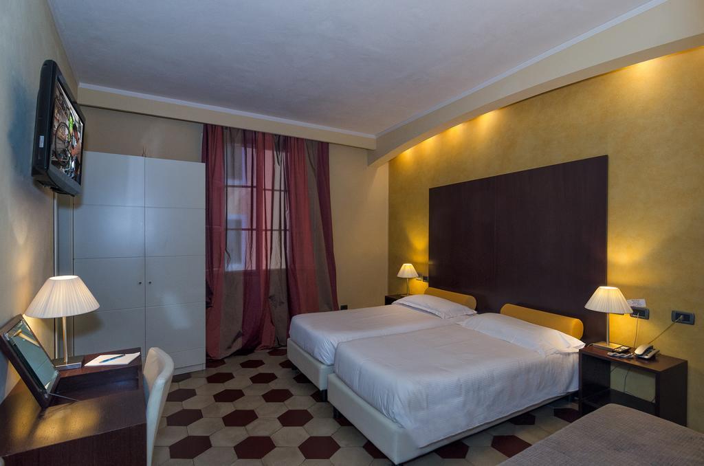 Hotel Novecento Піза Екстер'єр фото