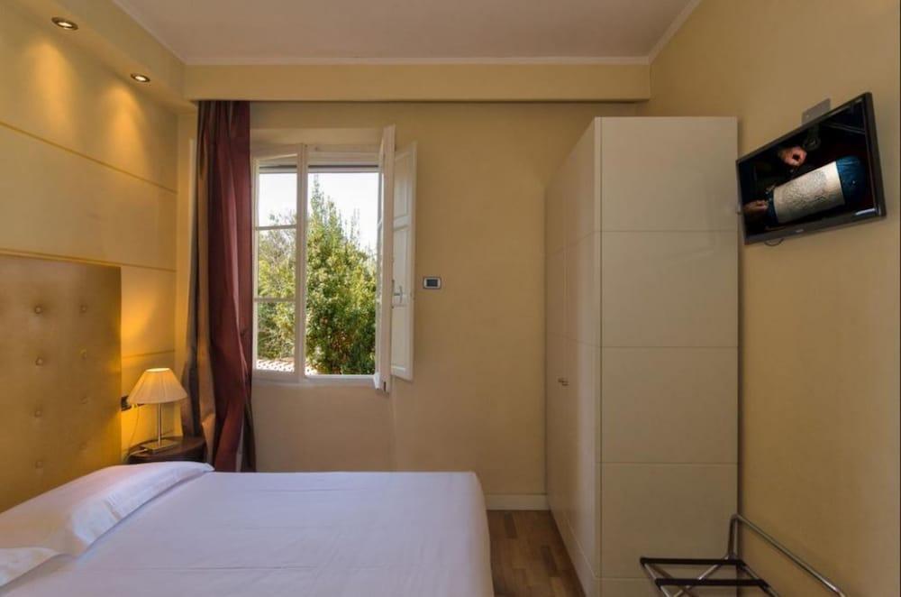 Hotel Novecento Піза Екстер'єр фото