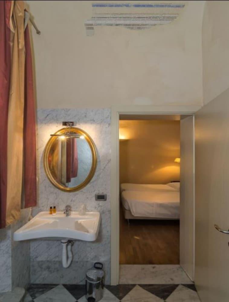 Hotel Novecento Піза Екстер'єр фото
